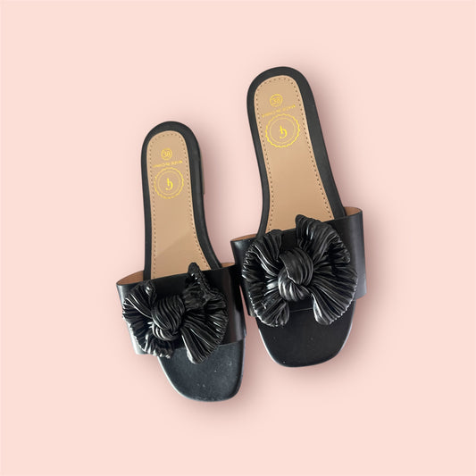 Black Sandals With a Bow
