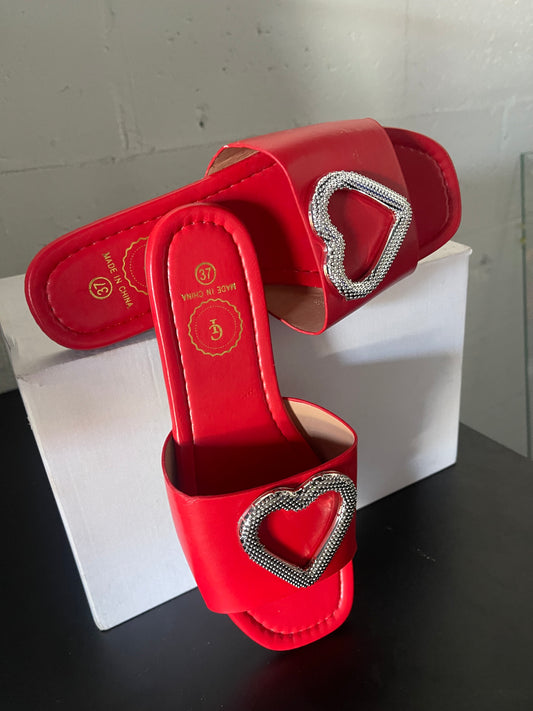 Heart Slip-On Sandals – Women’s Fashion Slides